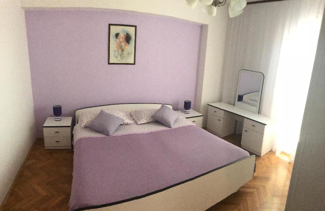 Odak App Rovigno Esterno foto